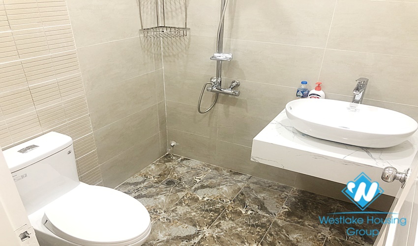 Three-bedroom, two-bathroom apartment not fully furnished, nice new house for rent